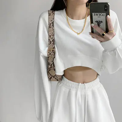 Women's Loose Solid Color Short Sweater with Round Neck